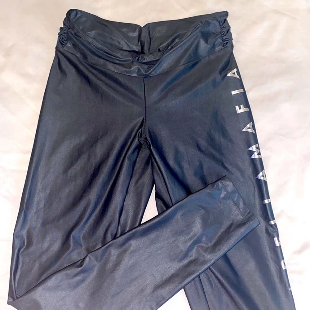 LABELLAMAFIA Perfect legging😍
